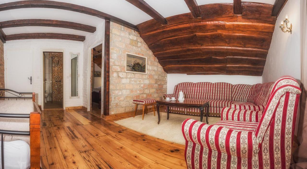 Tri Mudraca Inn Karanac Chambre photo