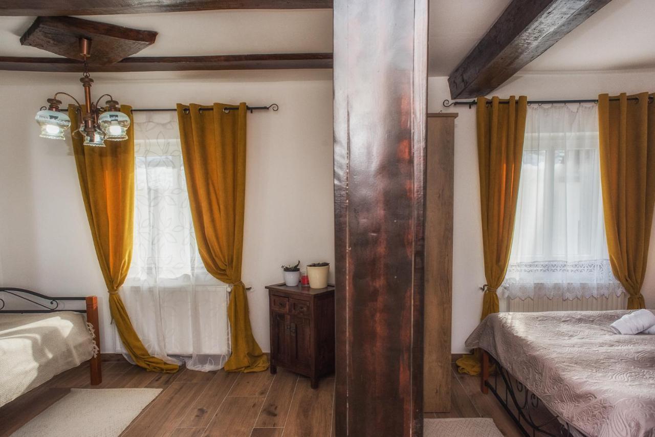 Tri Mudraca Inn Karanac Chambre photo